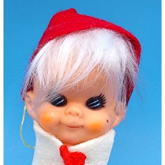 Vintage 1950s Napco Pixie Elf Knee Hugger on Heart Cushion Ornament Japan - Picture 3 of 10